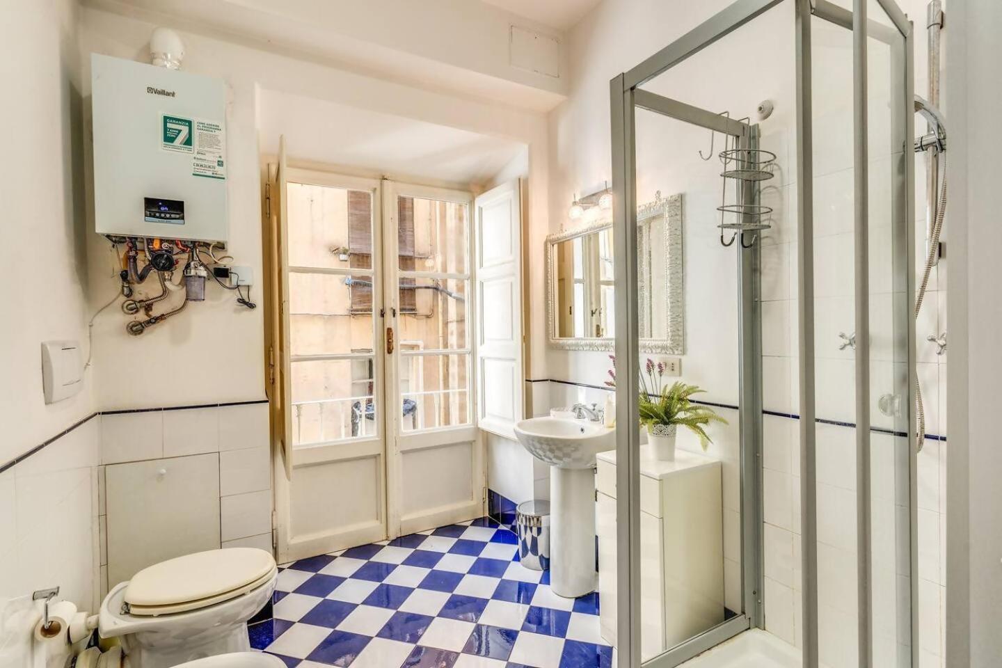 Appartamento Xx Sett Flat By Barberini Trevi Fountain *